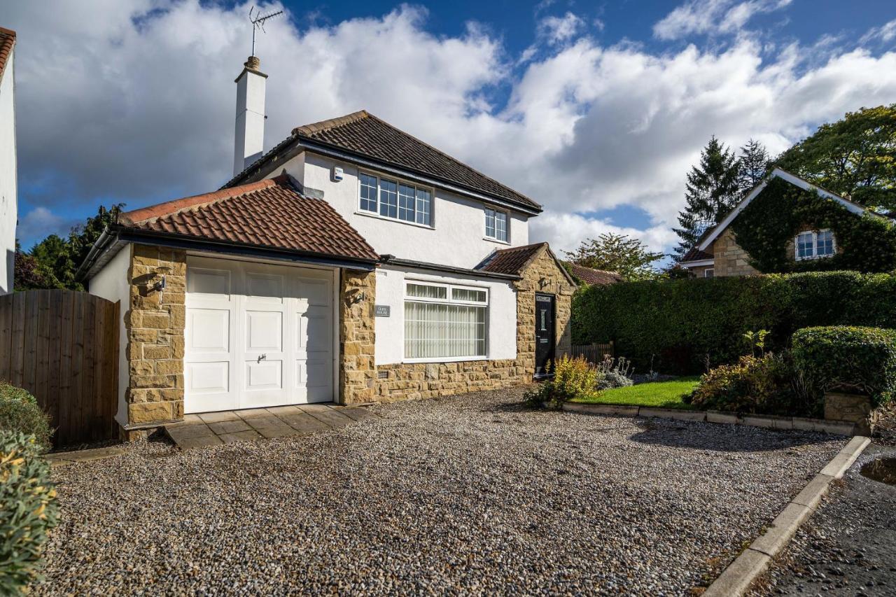 Beautiful Detached Home In Quaint Village Setting Wetherby Eksteriør bilde