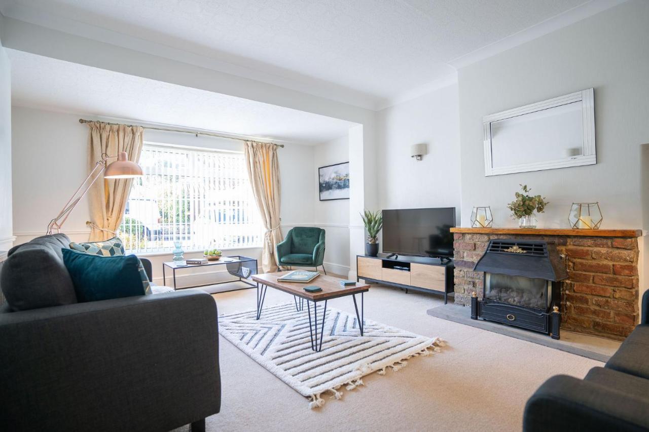 Beautiful Detached Home In Quaint Village Setting Wetherby Eksteriør bilde
